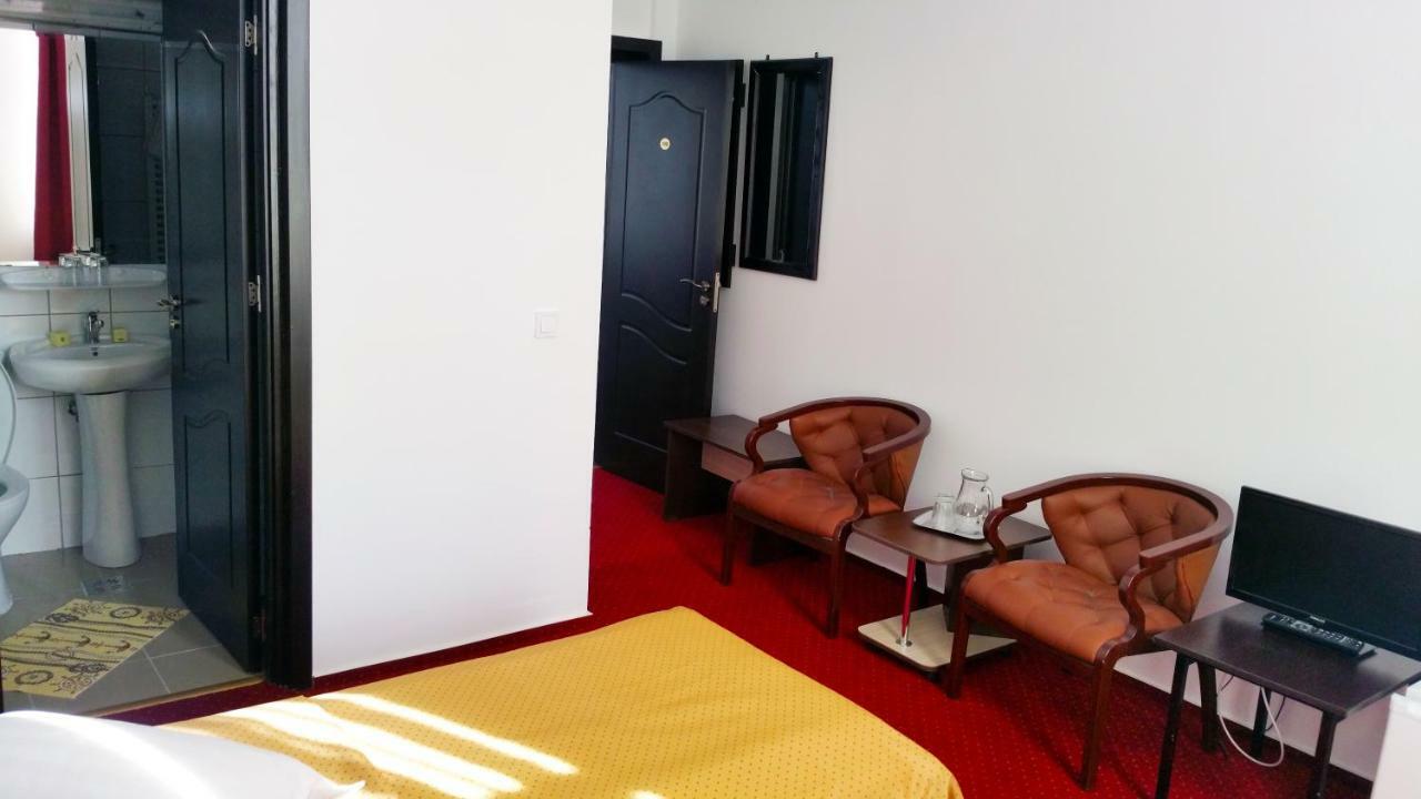 Hotel Teilor Caciulata Ngoại thất bức ảnh